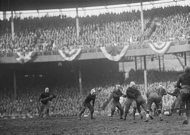 Chicago Bears vs. New York Giants at the Polo Grounds, December 6, 1925 